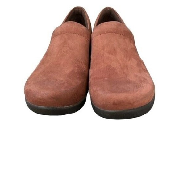 Klogs Geneva Brown Suede Slip Resistant Clogs Size 8 - Picture 2 of 6
